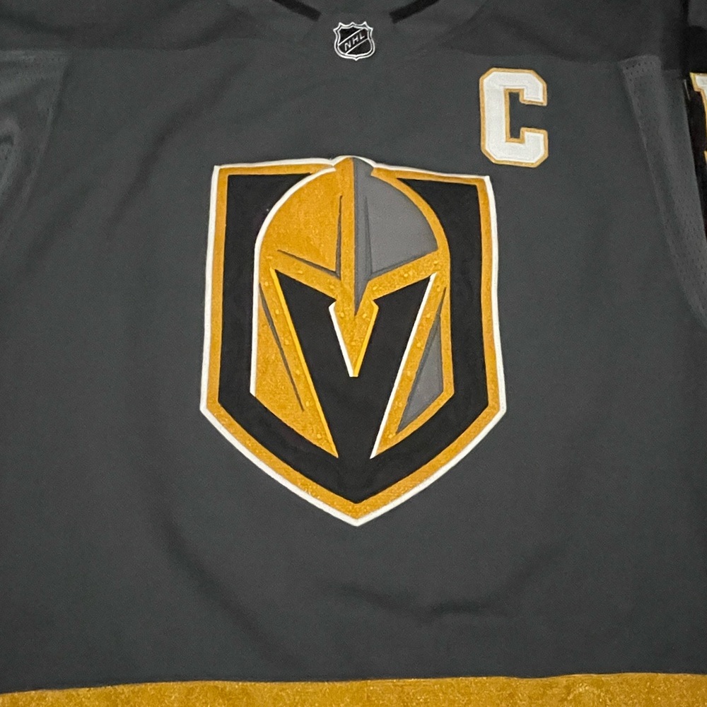 Vegas Golden Knights Mark Stone Jersey Sz Large  #61 Climalite Captain - Picture 2 of 9
